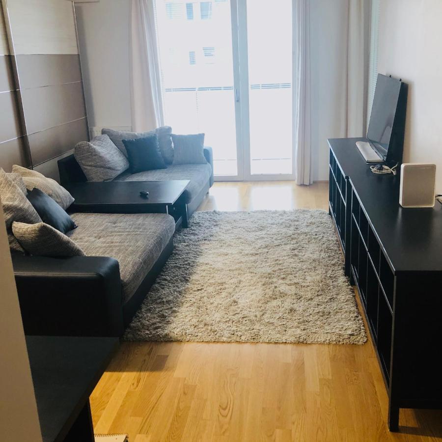 Amazing Austria Center Apartment Near Uno City Viyana Dış mekan fotoğraf
